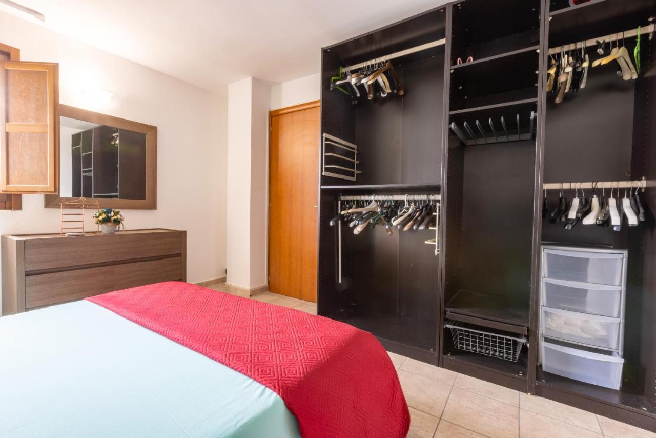 Lecce Colorful Flat With Terrace & Parking Appartement Buitenkant foto